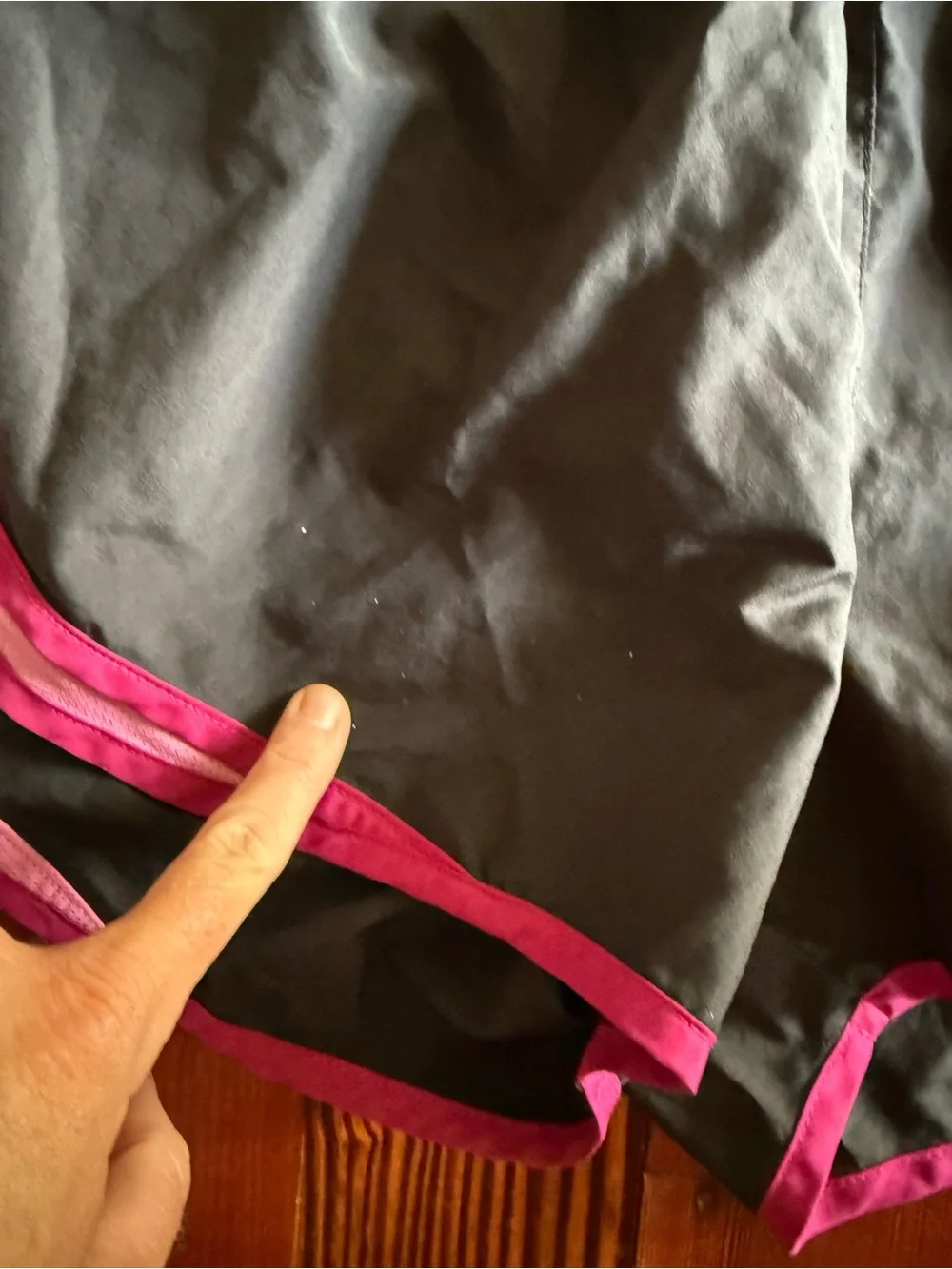 Nike Tempo shorts sz L black and pink